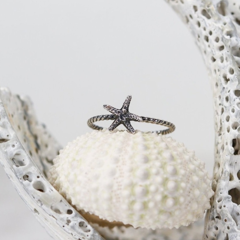 sterling silver starfish westport ring (small) PLUS matching earrings!